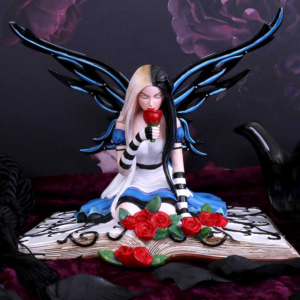 Alice 19cm- Wonderland Fairy Figurine - Shop Figurines Medium (15-29cm) At Gift Moments - 1