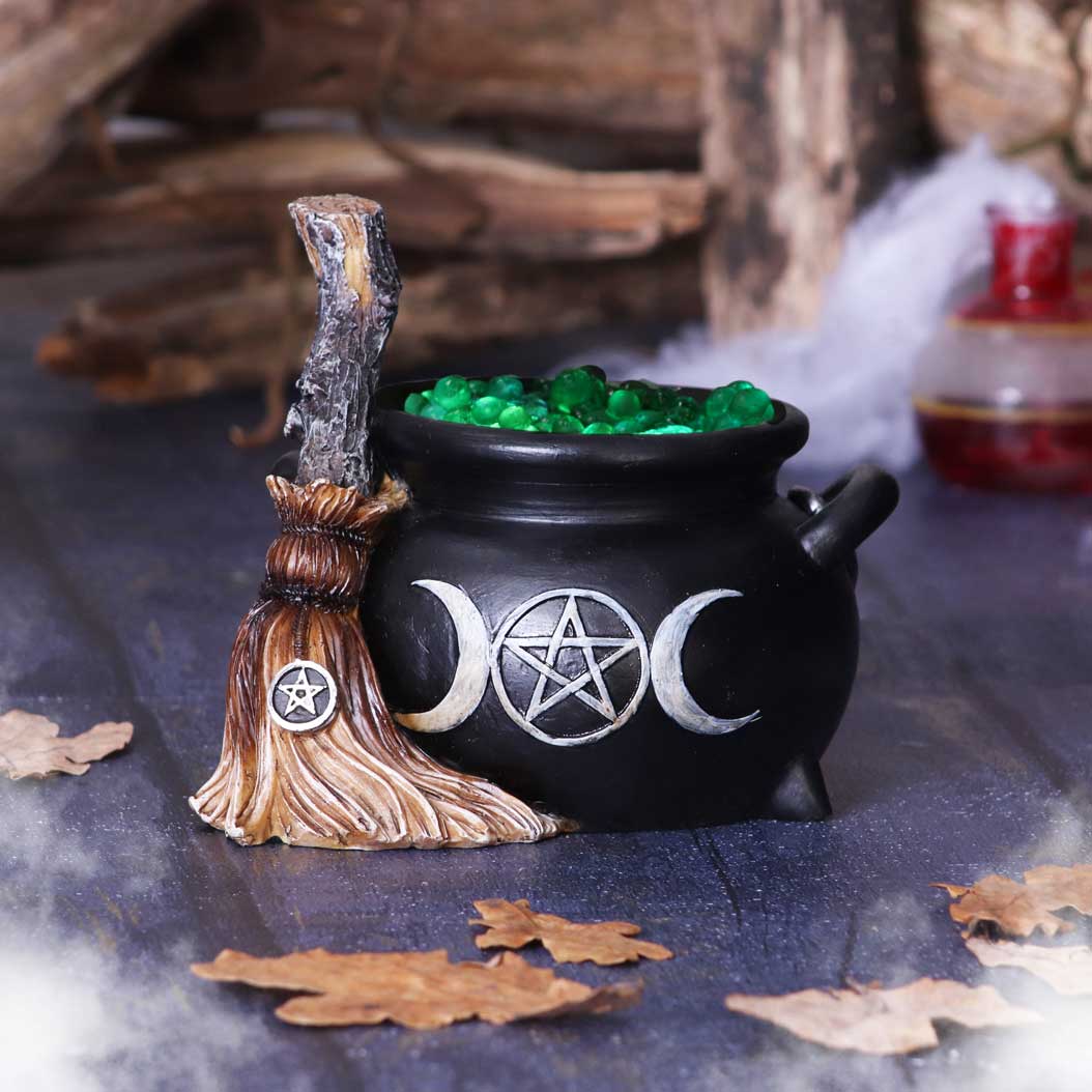 Bubbling Cauldron 14.5cm: 1 - Figures & Collectables By Gift Moments