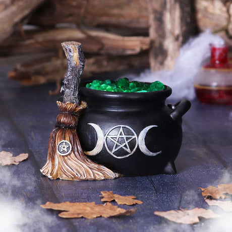 Bubbling Cauldron 14.5cm: 1 - Figures & Collectables By Gift Moments