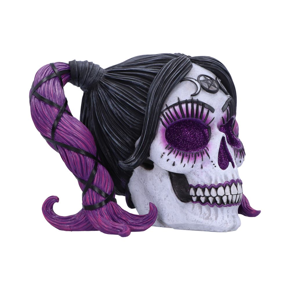 Drop Dead Gorgeous - Myths and Magic Voodoo Doll Skull: 5 - Figures & Collectables By NN Designs