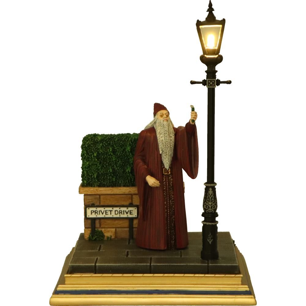 Harry Potter Privet Drive Light Up Figurine: 7 - Figures & Collectables By Harry Potter
