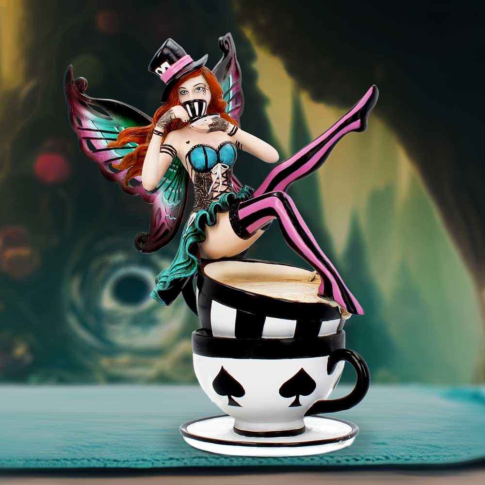Hatter with Teacup 16cm - Wonderland Fairy: 1 - Figurines Medium (15-29cm) By NN Designs