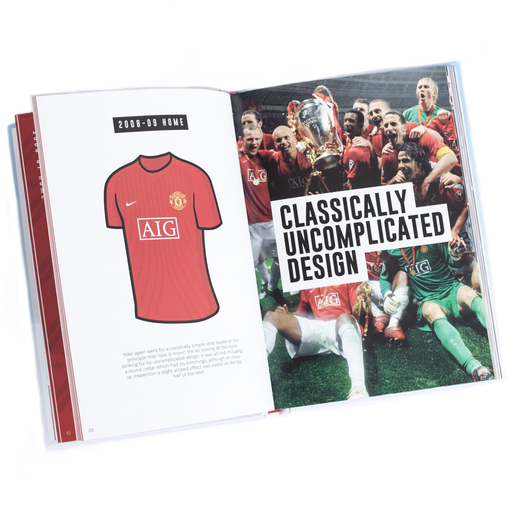 Manchester United Classic Kits Book: 4 - Books By Manchester United
