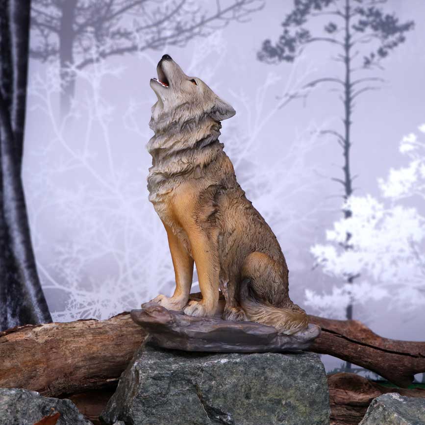 Mountains Cry Howling Wolf Figurine 20cm: 1 - Figures & Collectables By Gift Moments