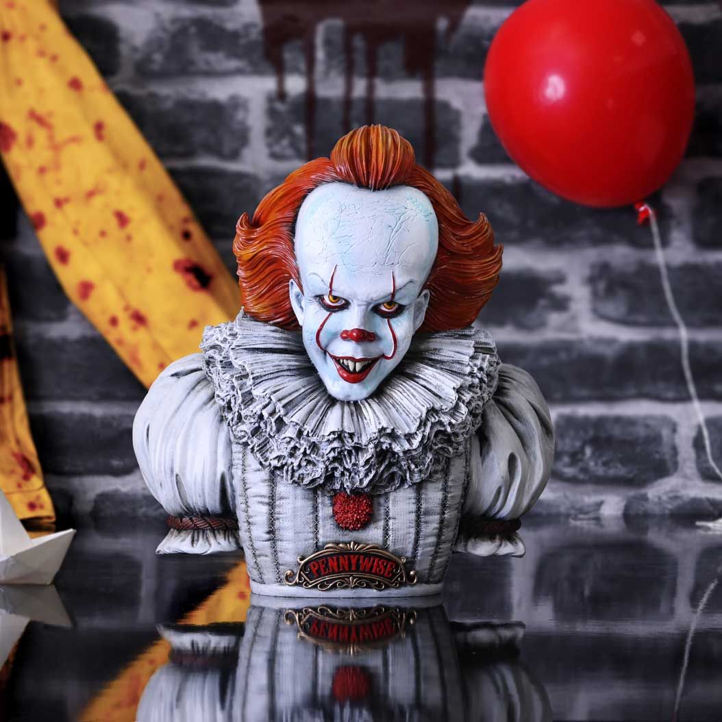 IT Pennywise Bust 30cm - Shop Figures & Collectables At Gift Moments - 1