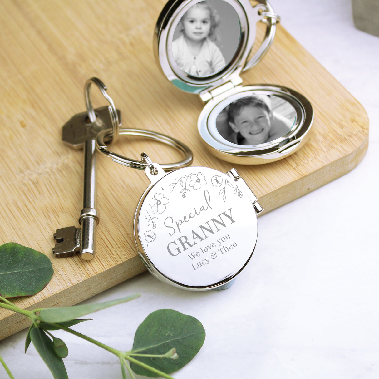 Personalised Floral Round Photo Frame Keyring: 6 - Keyrings By Gift Moments