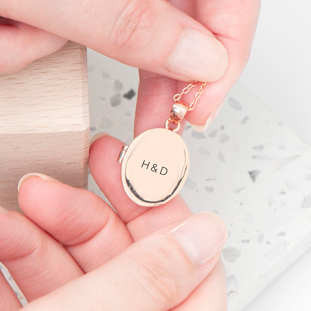 Personalised Oval Photo Locket Pendant Necklaces: 6 - Necklaces By Gift Moments