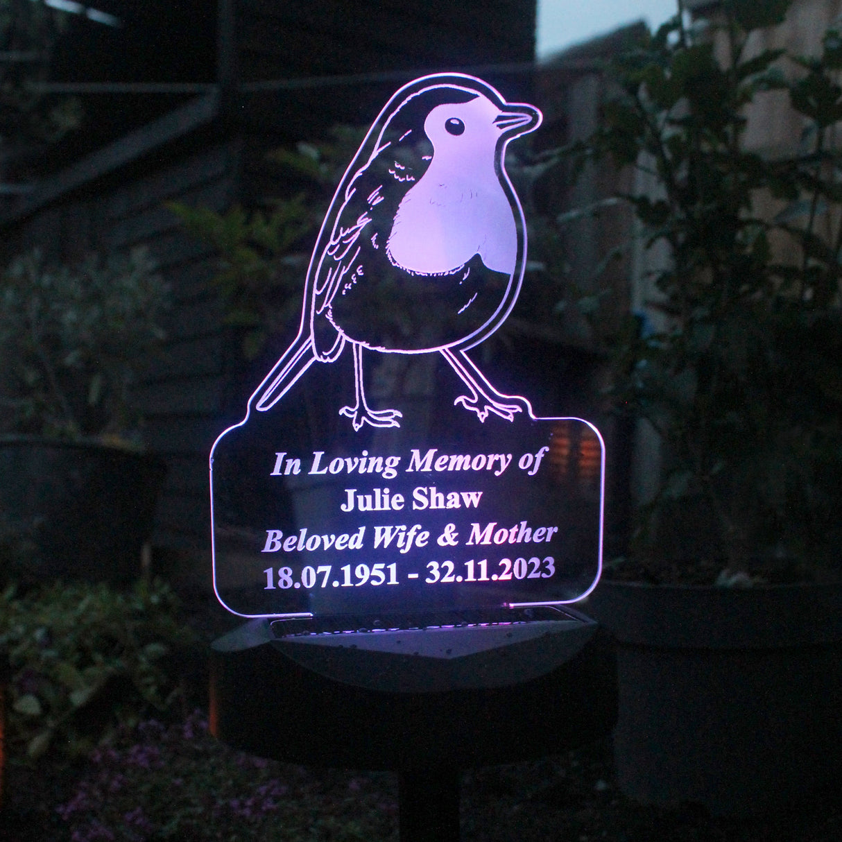 Personalised Robin Memorial Outdoor Solar Light: 9 - Solar Lights By Gift Moments