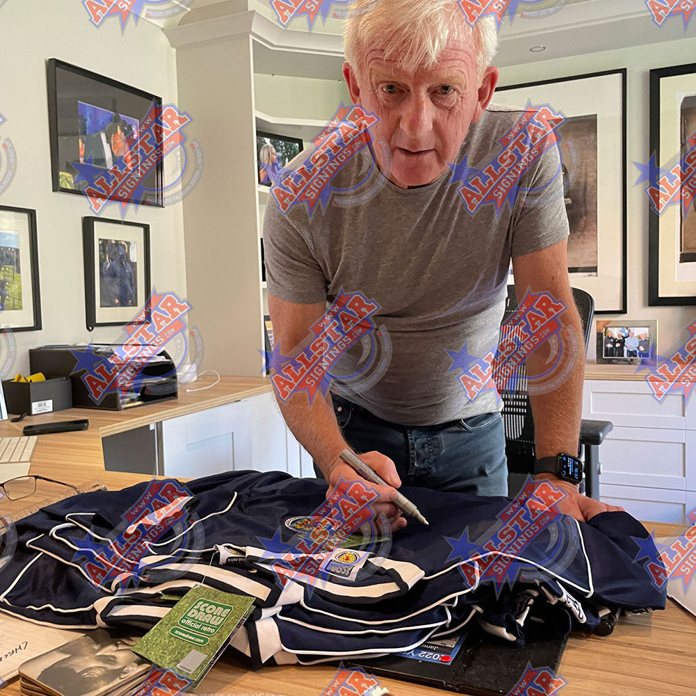 Scottish FA 1986 Strachan Signed Shirt (Framed): 2 - Signed Memorabilia By Scotland