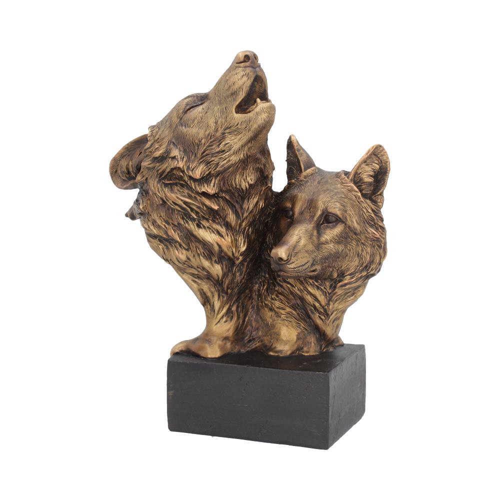 Song of the Wild Howling Wolf Bust 23cm: 2 - Figures & Collectables By Gift Moments