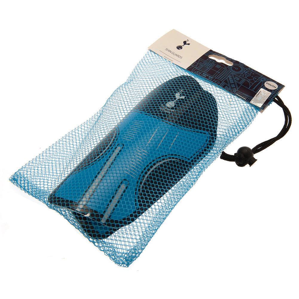 Tottenham Hotspur FC Delta Shin Pads Youths: 3 - Shin Pads By Tottenham Hotspur