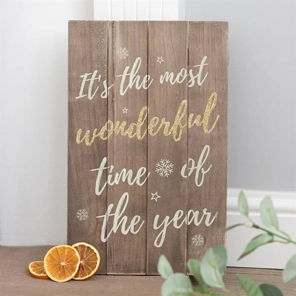 Christmas Signs & Plaques: Festive Home Decor