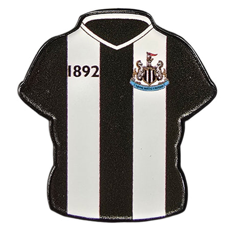 Newcastle United FC Home Shirt Keyring & Badge Set - Shop Keyrings At Gift Moments - 3