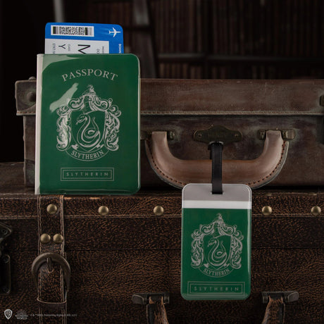 Tag + Passport cover Set - Slytherin - Shop Passport Holders At Gift Moments - 1