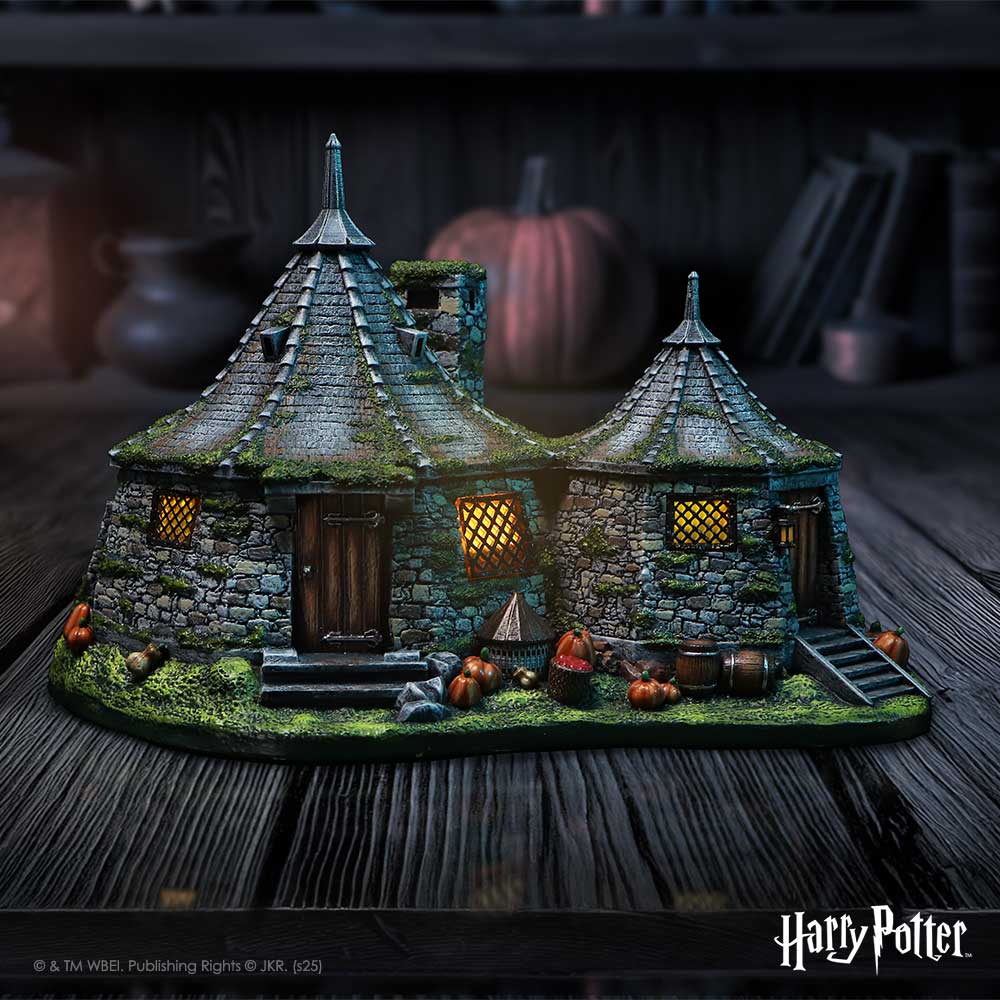 Harry Potter Hagrids Hut Light up LED Figurine 13cm - Shop Figurines Medium (15-29cm) At Gift Moments - 1