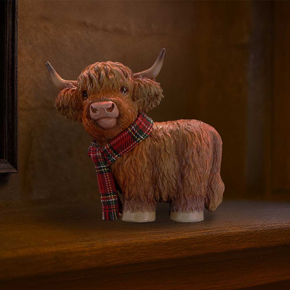 Highland Snug 11.5cm - Shop Figurines Small (Under 15cm) At Gift Moments - 1