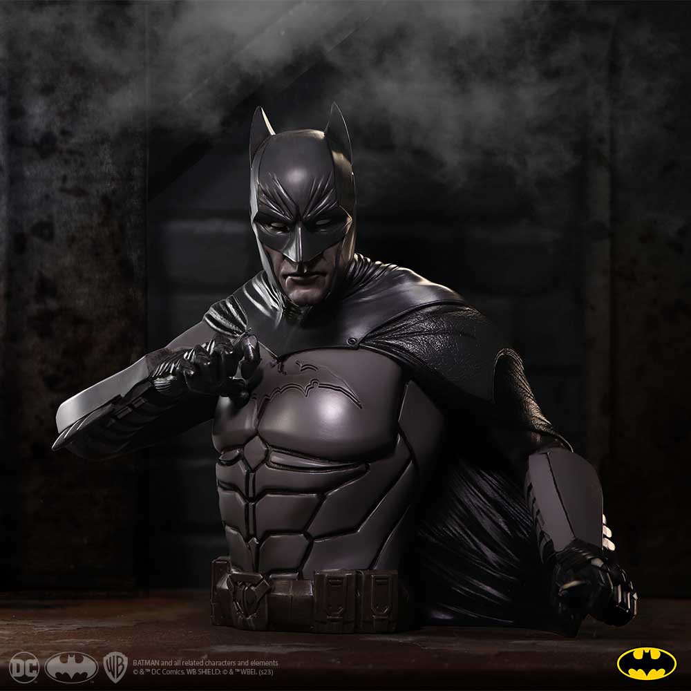 Batman There Will be Blood Bust 30cm: 1 - Figures & Collectables By Batman