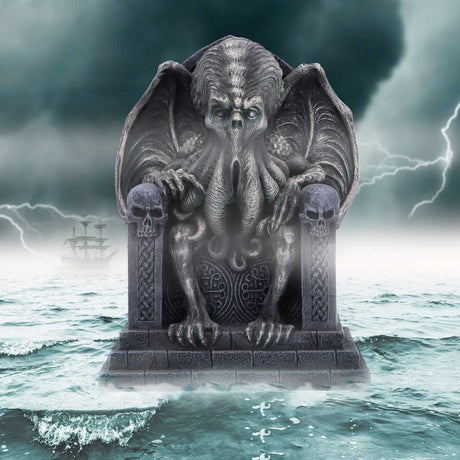 Cthulhu’s Throne Figurine 18.3cm: 1 Figures & Collectables By Gift Moments