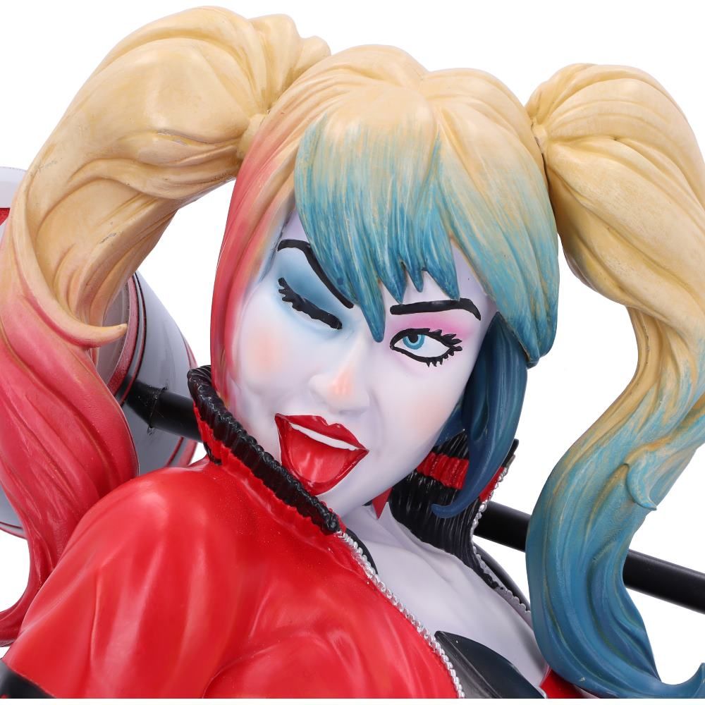 DC Harley Quinn Bust 30cm: 7 - Figures & Collectables By Batman