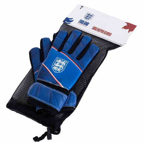 England FA Fuse Goalkeeper Gloves Youths: 3 - Gloves By England