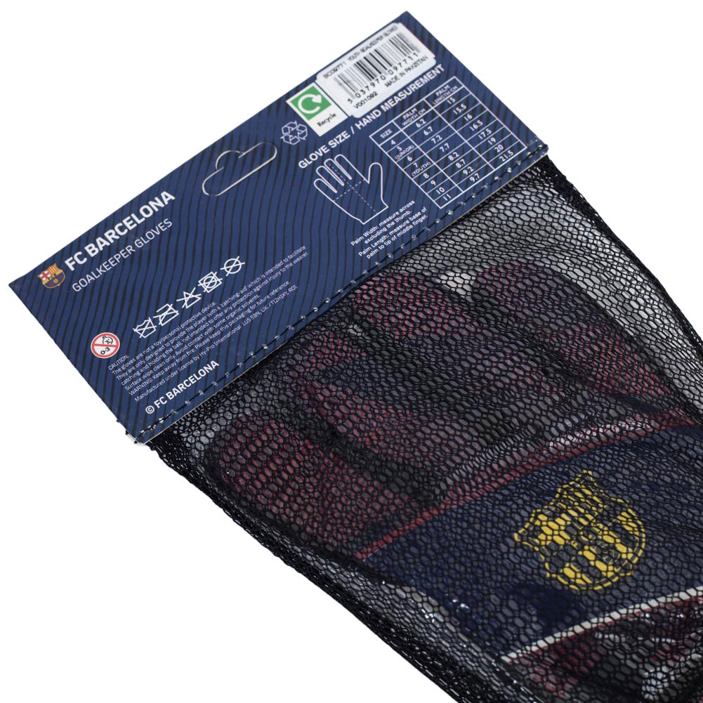 FC Barcelona Fuse Goalkeeper Gloves Yths: 3 Gloves By Barcelona