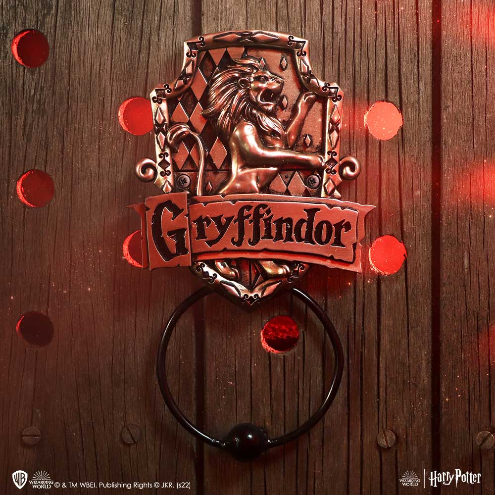 Harry Potter Gryffindor Crest Door Knocker: 1 - Door Knockers By Harry Potter