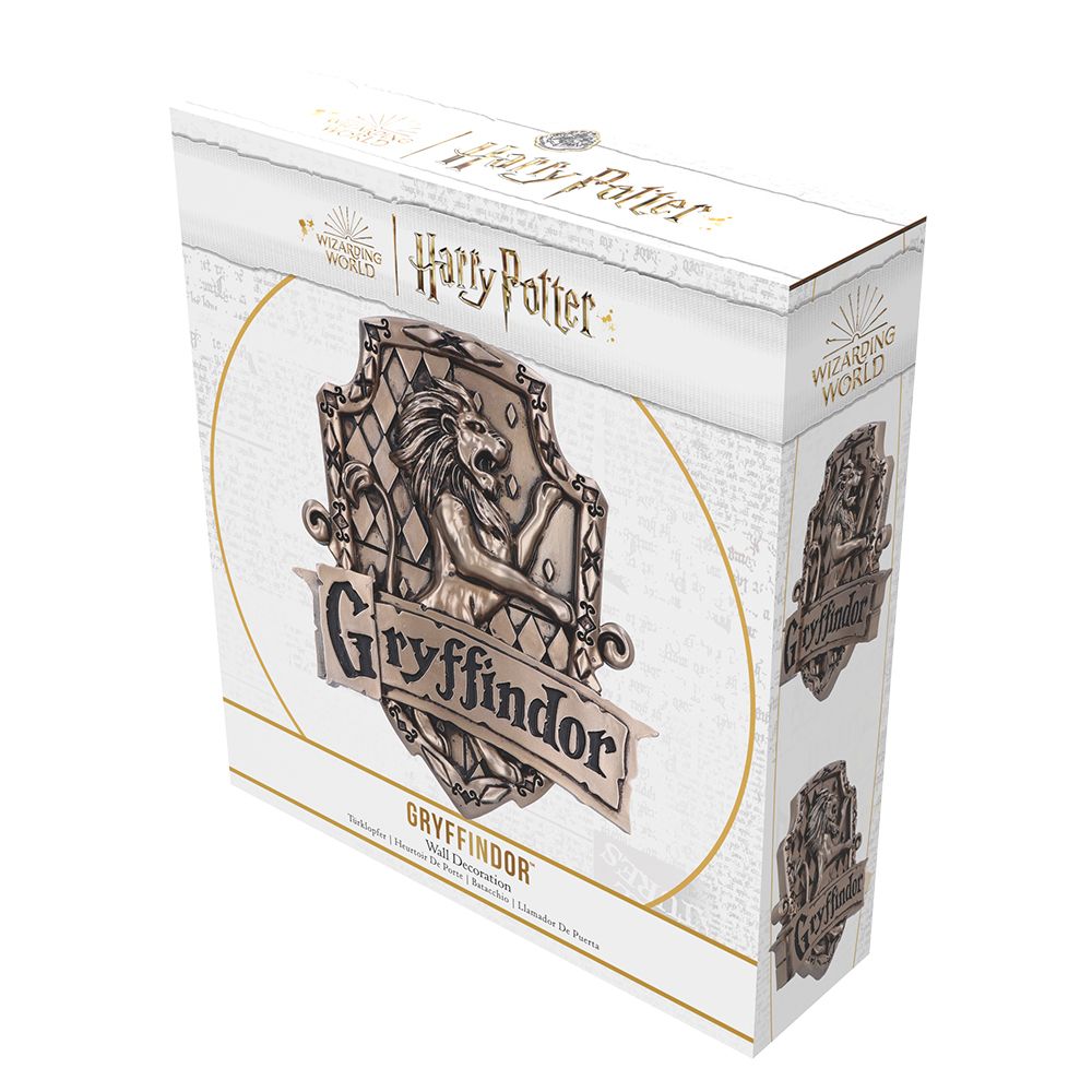 Harry Potter Gryffindor Crest Wall Plaque: 8 - Signs & Plaques By Harry Potter