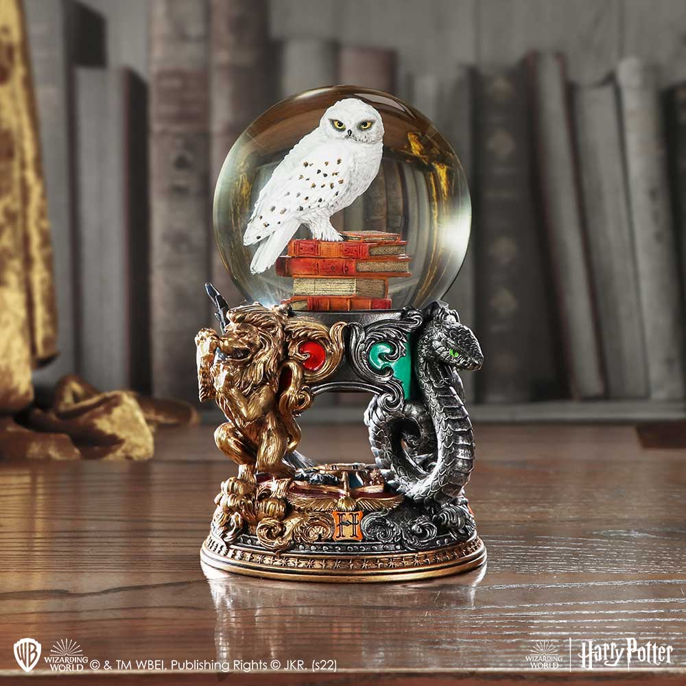 Harry Potter Hedwig Snow Globe: 1 - Snow Globes By Harry Potter