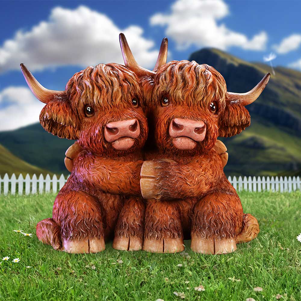 Highland Cow Hug Figurine: 1 - Figures & Collectables By NN Designs