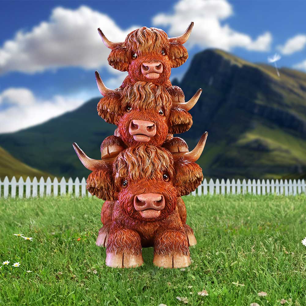 Highland Cow Totem Figurine: 1 - Figures & Collectables By NN Designs