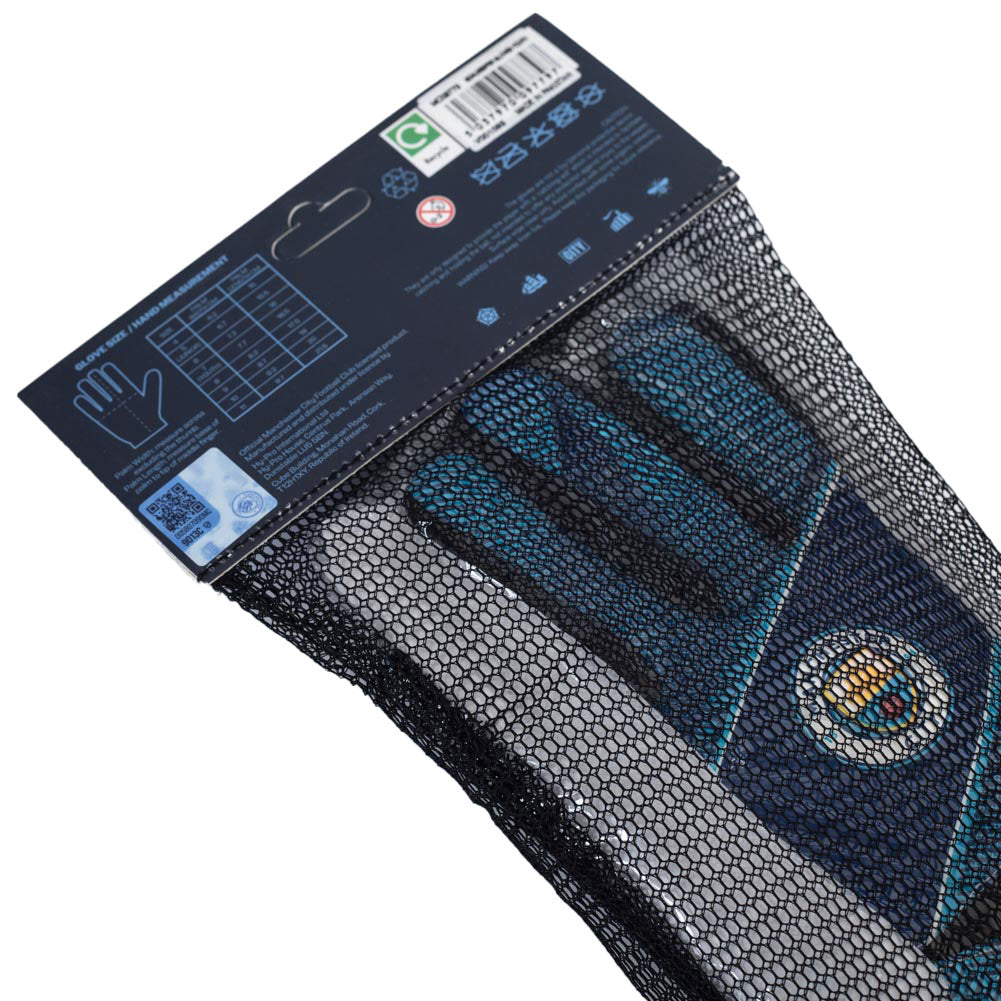 Manchester City FC Fuse Goalkeeper Gloves Yths: 3 - Gloves By Manchester City
