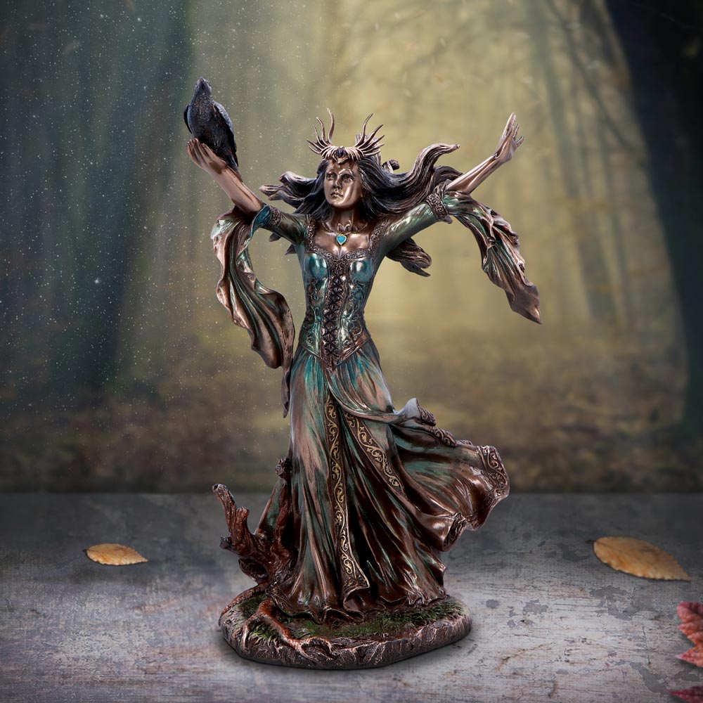 Morgan Le Fay Bronze Figurine: 1 - Figures & Collectables By Gift Moments
