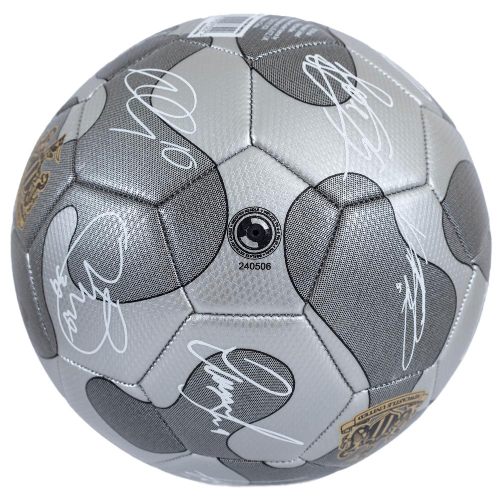 Newcastle United FC Camo Sig Football: 3 - Balls By Newcastle United