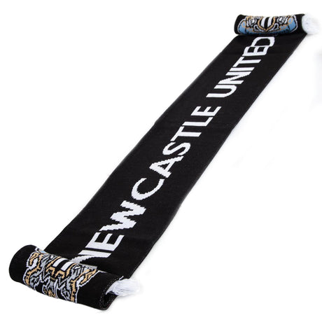 Newcastle United FC Crest Scarf: 3 Scarves By Newcastle United