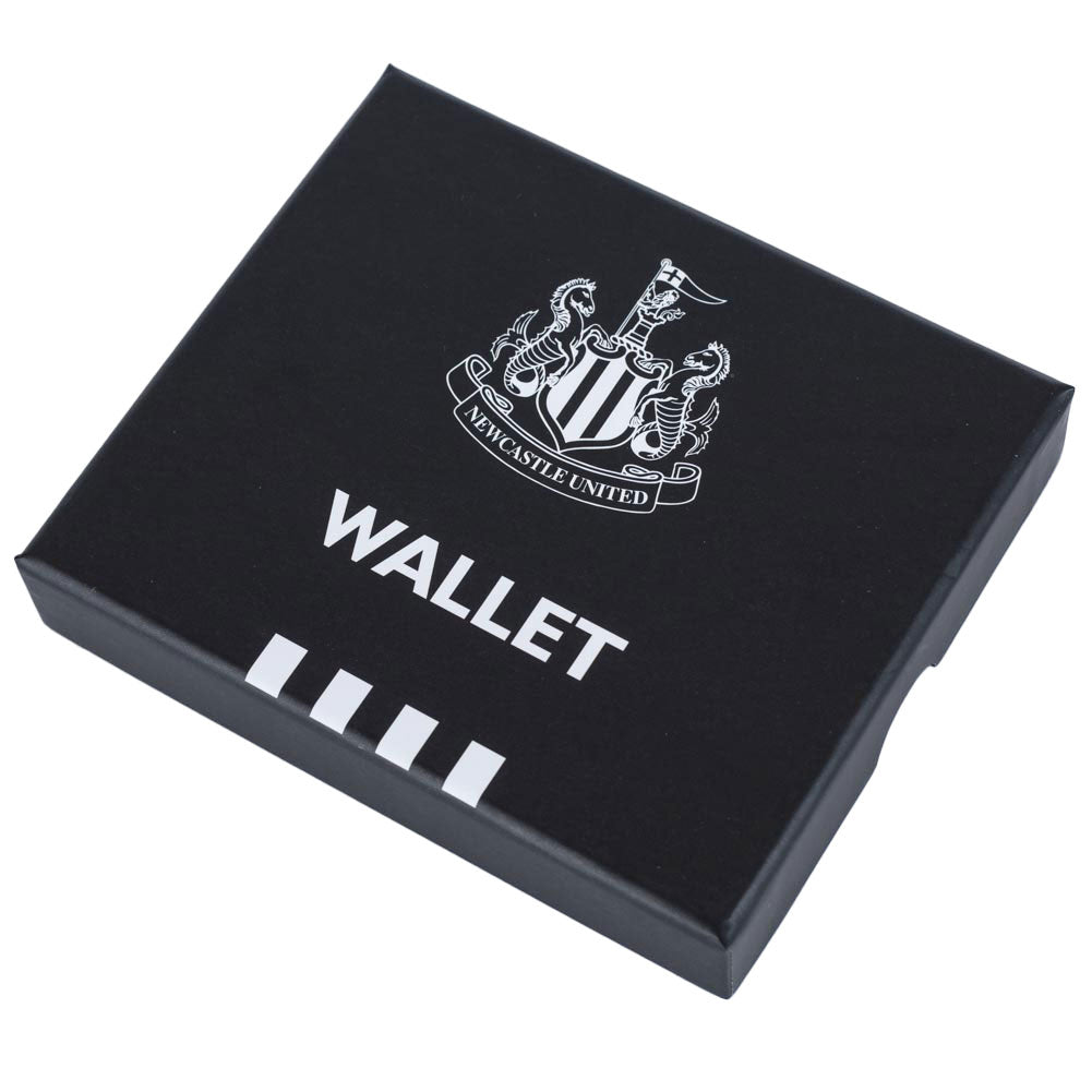 Newcastle United FC Premium Leather Wallet: 5 - By Gift Moments