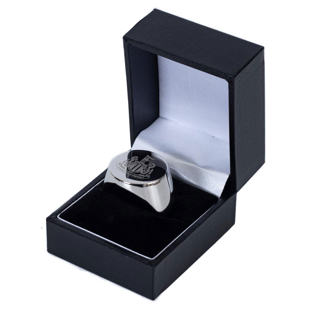 Newcastle United FC Round Signet Ring Large: 1 - Jewellery By Newcastle United
