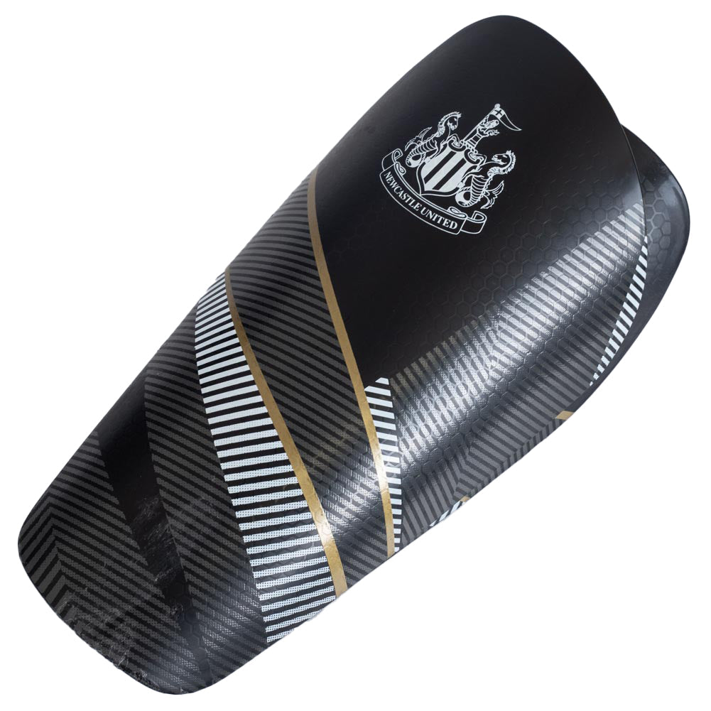 Newcastle United FC Fuse Shin Pads Kids: 2 - Shin Pads By Newcastle United
