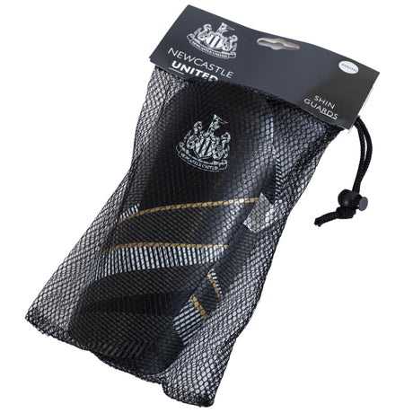 Newcastle United FC Fuse Shin Pads Youths: 1 - Shin Pads By Newcastle United