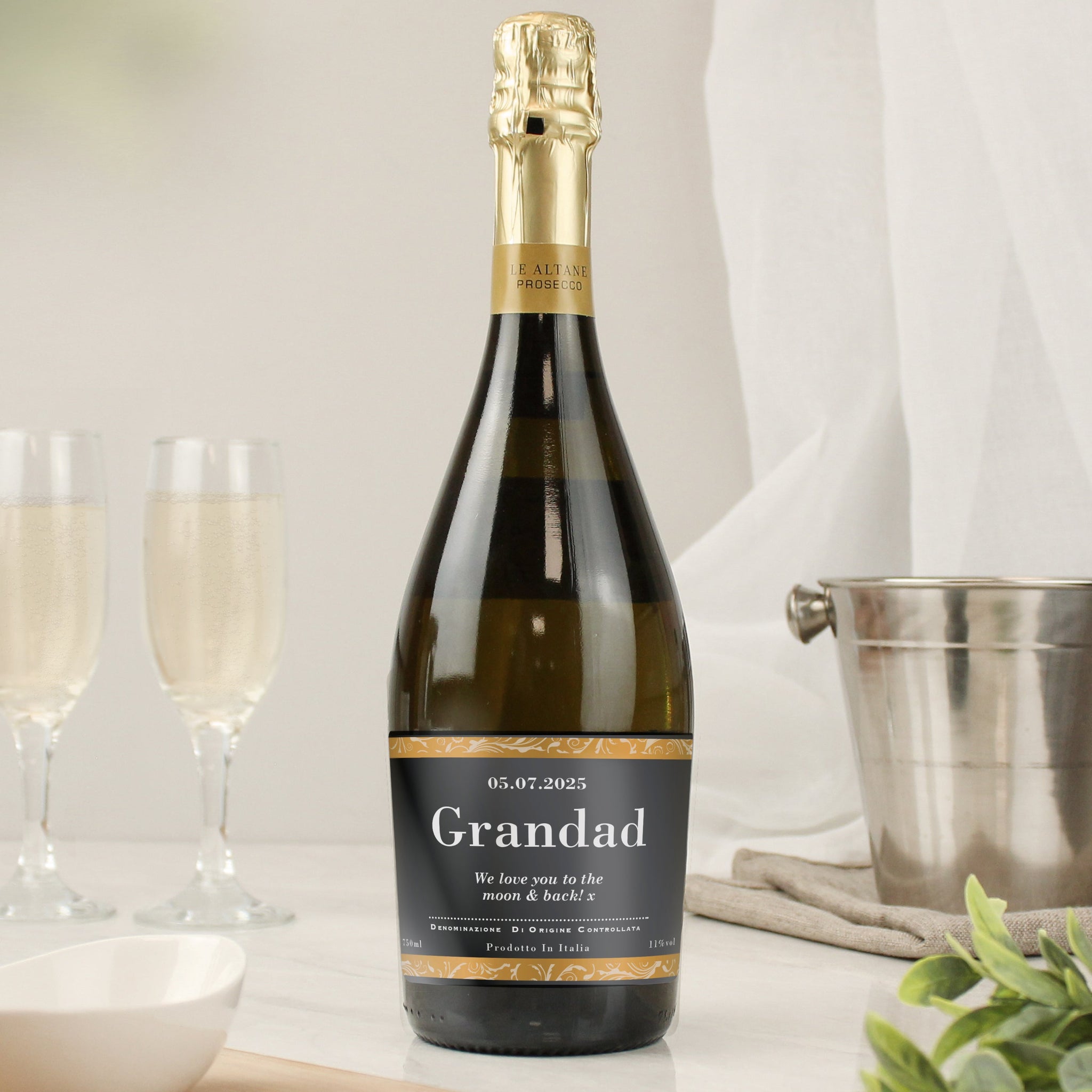 Personalised Classic Black Label Prosecco: 1 - Prosecco By Gift Moments
