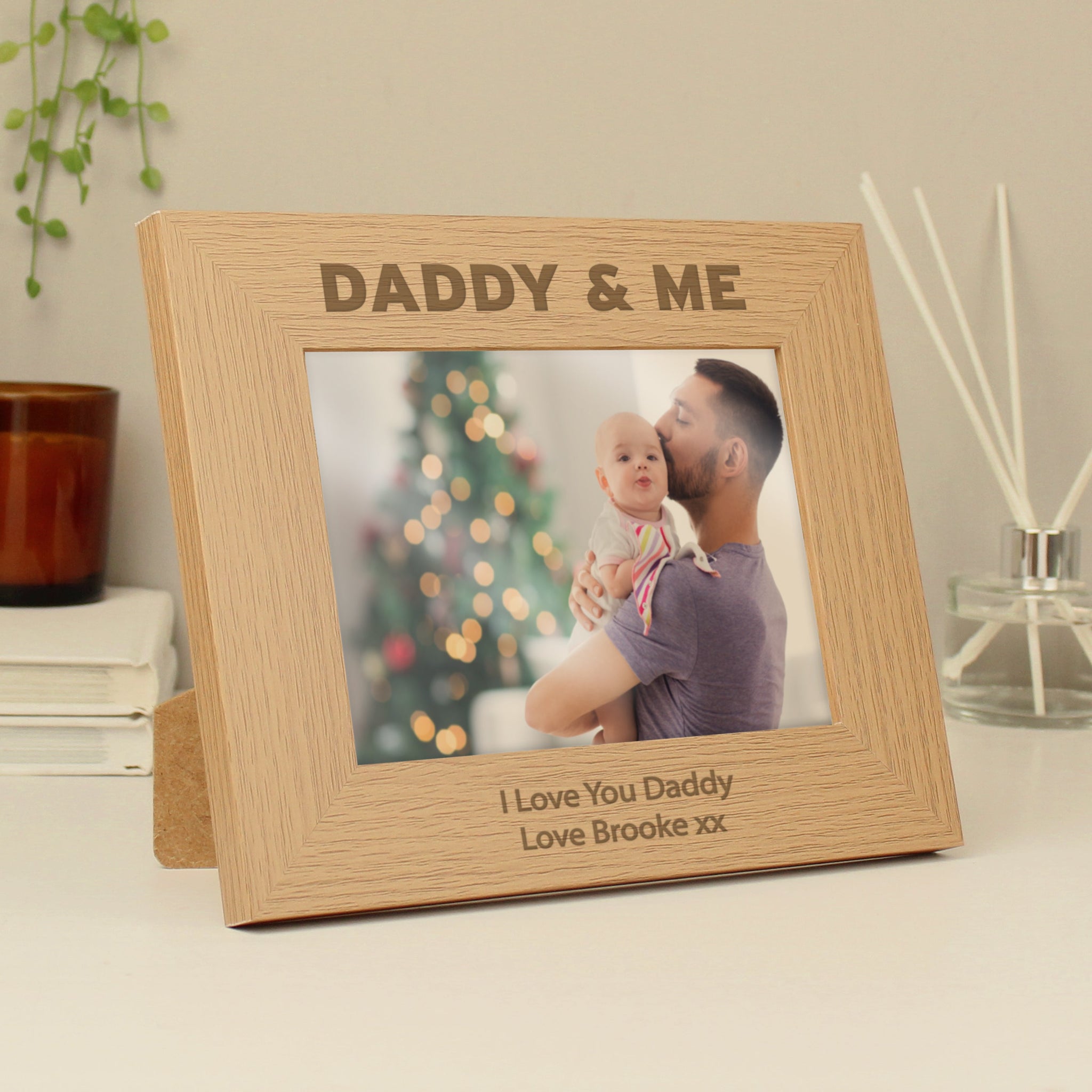 Personalised Daddy & Me 5x7 Landscape Oak Finish Photo Frame: 2 - Photo Frames By Gift Moments