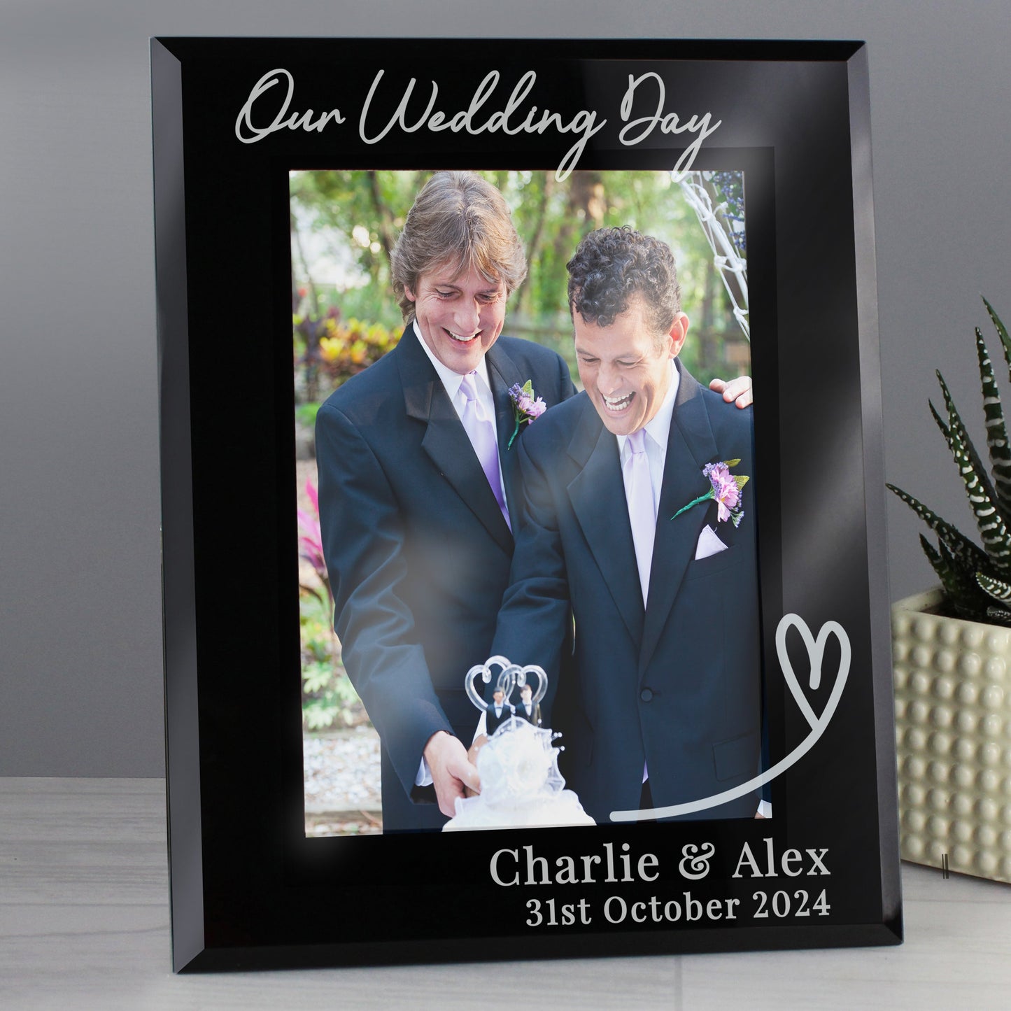 Personalised Heart Black Glass 7x5 Photo Frame: 4 - Photo Frames By Gift Moments