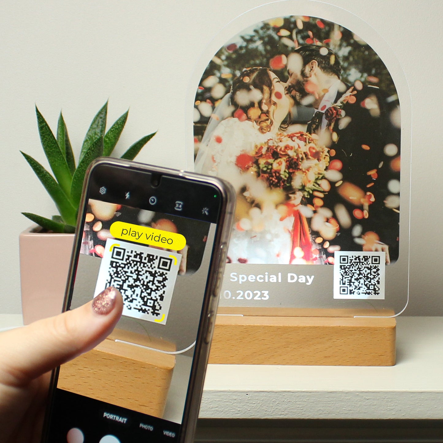 Personalised QR Photo Upload LED Light: 1 - LED Lighting By Gift Moments