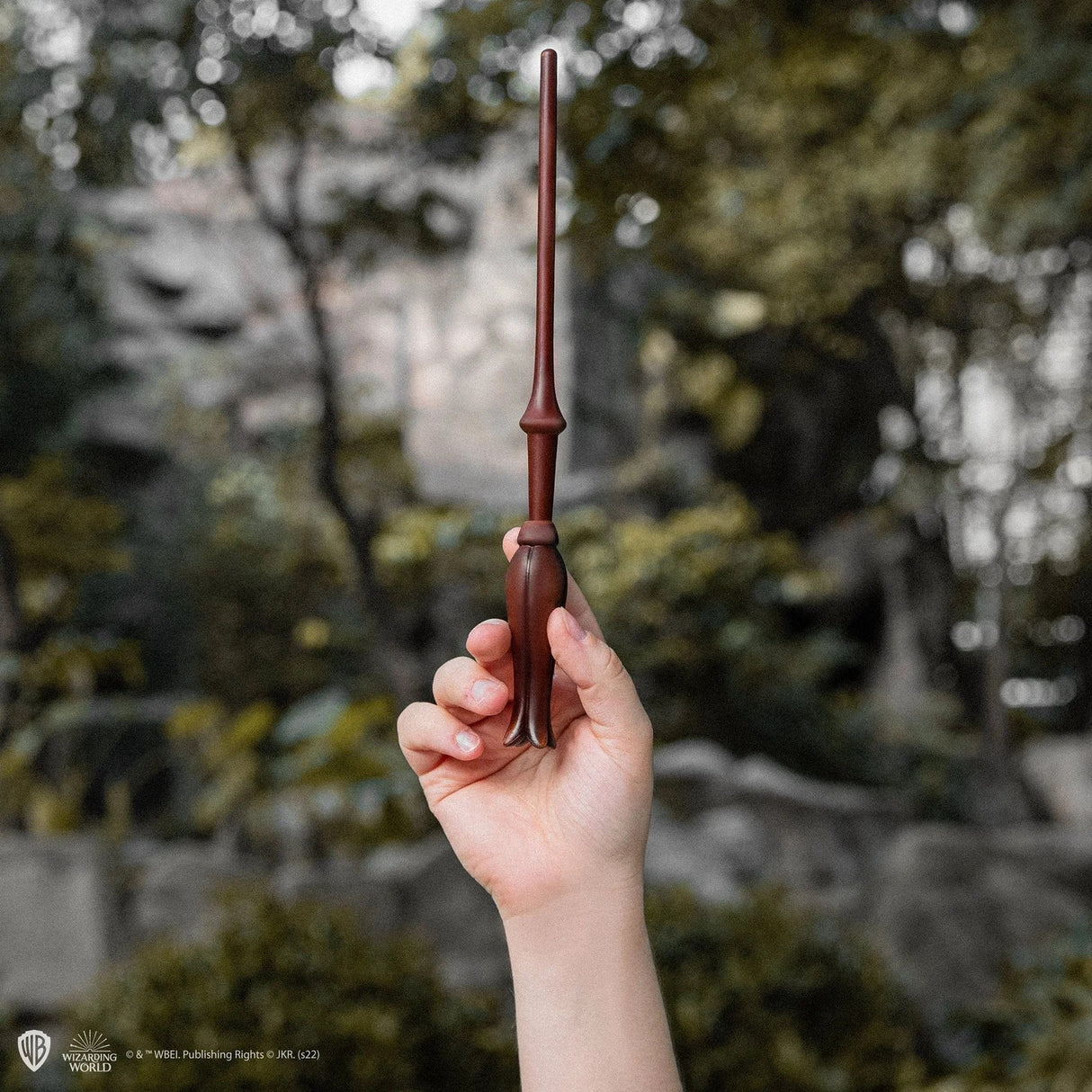 Luna Lovegood Wand Pen with Stand & Lenticular Bookmark - Shop Pens & Pencils At Gift Moments - 11