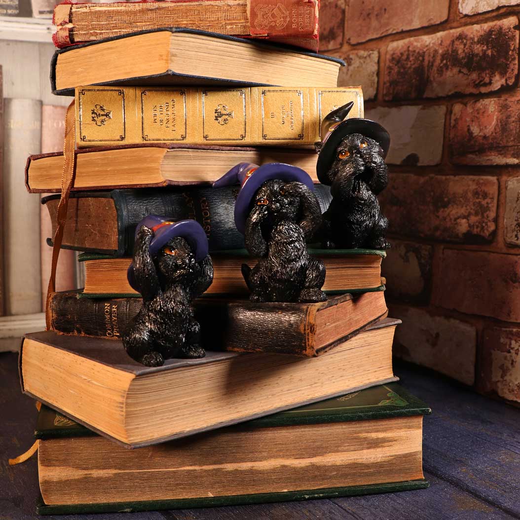 Three Wise Familiars See No Hear No Speak No Evil Black Cats Figurine: 1 - Figures & Collectables By Gift Moments