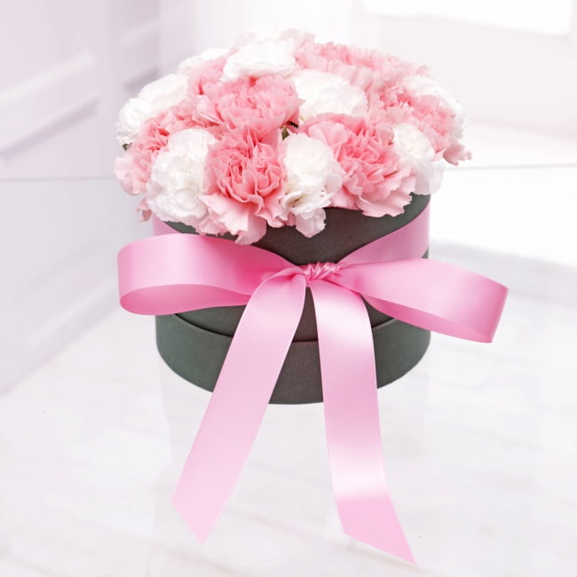 Pastel Carnation Hat Box - Gift Moments