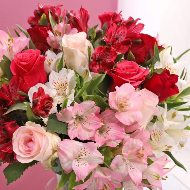 Rose & Alstroemeria Bouquet - Gift Moments