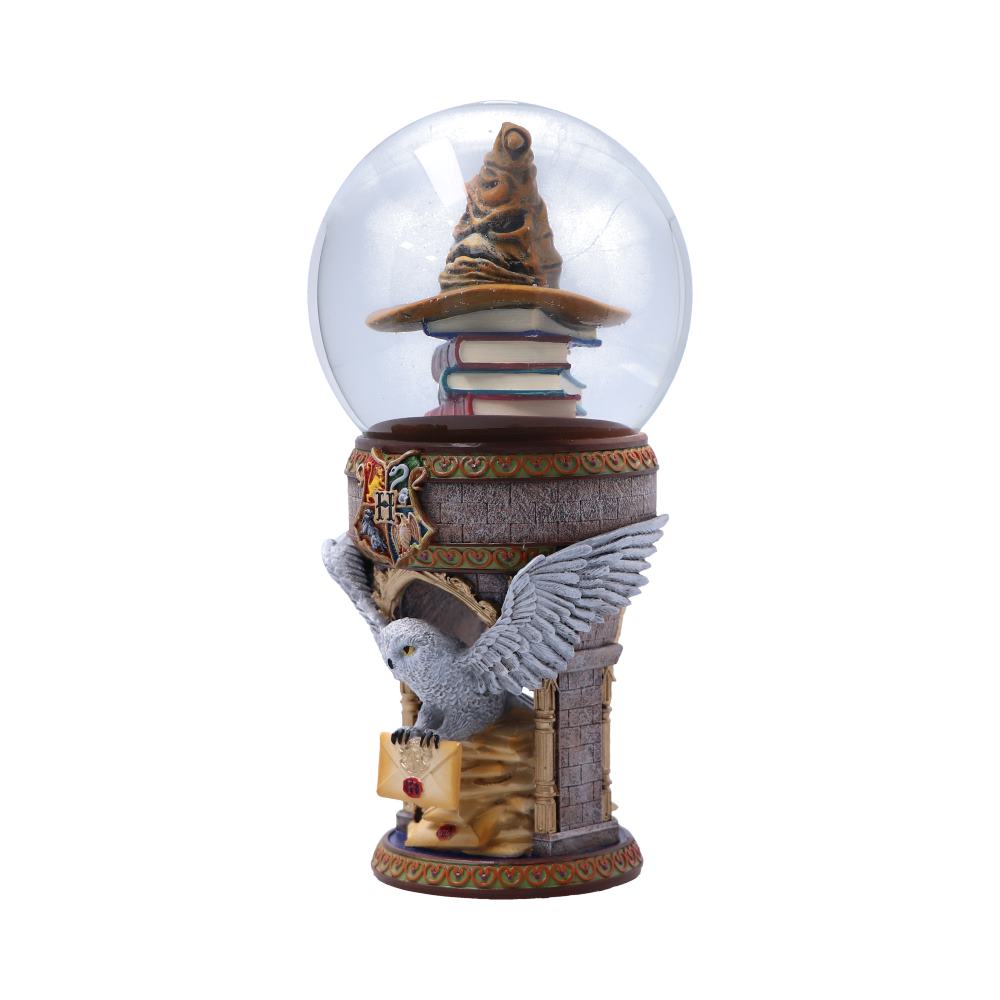 Harry potter first day hogwarts snow globe