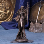 James Ryman Lady of the Lake Fairytale Enchantress Figurine: 1 - Figures & Collectables By James Ryman