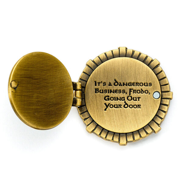 The Lord of the Rings Hobbit Door Badge: 2 Badges By The Lord Of The Rings
