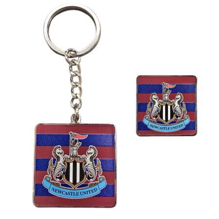 newcastle united fc 95 96 away keyring & badge set